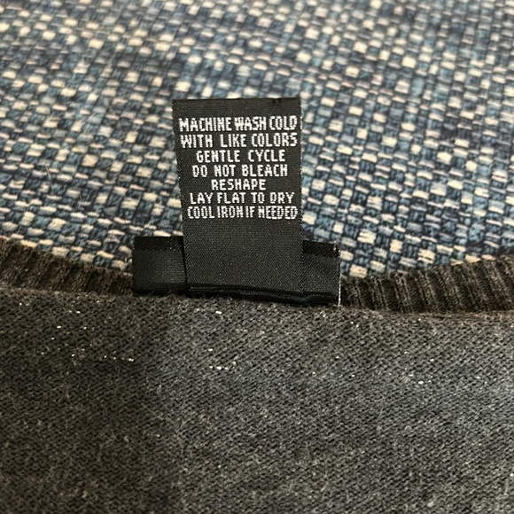 Rue 21 black and sparkly silver striped V-neck sweater, size L - Picture 3 of 6